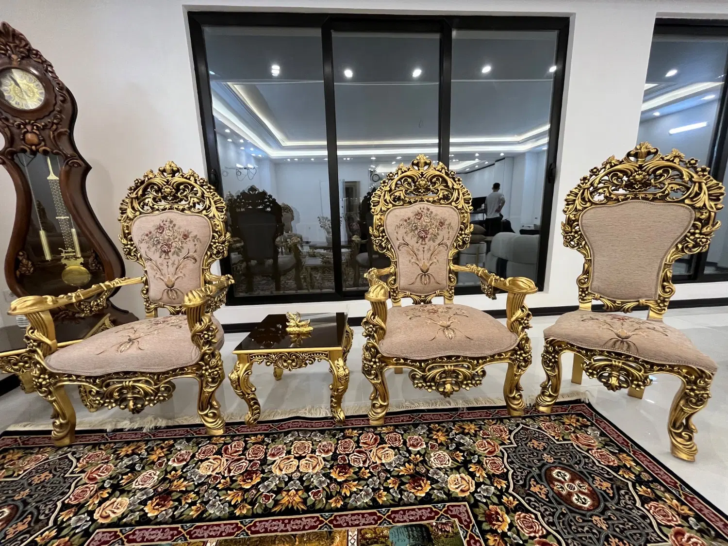مبل|مبلمان خانگی و میز عسلی|قم, هنرستان|دیوار