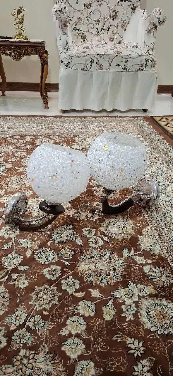لوستر|لوستر و چراغ آویز|پرند, فاز ۳|دیوار