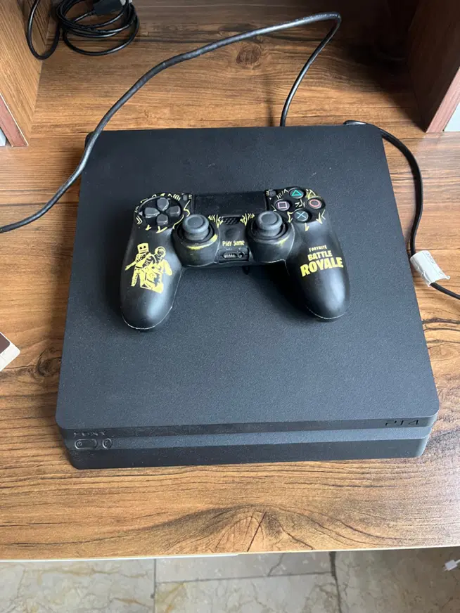 Ps4اسلیم|کنسول، بازی ویدئویی و آنلاین|کن, |دیوار