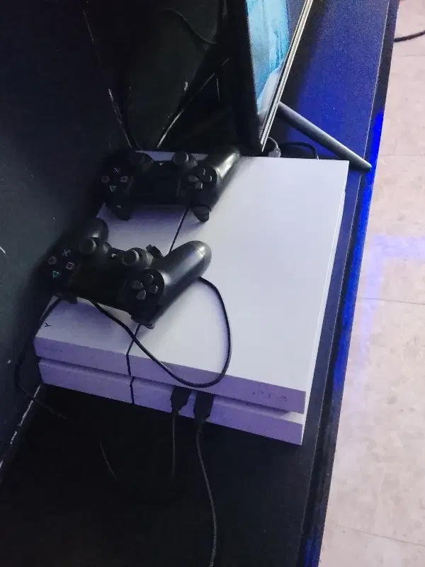 ps4 fat 500|کنسول، بازی ویدئویی و آنلاین|پرند, فاز ۶|دیوار
