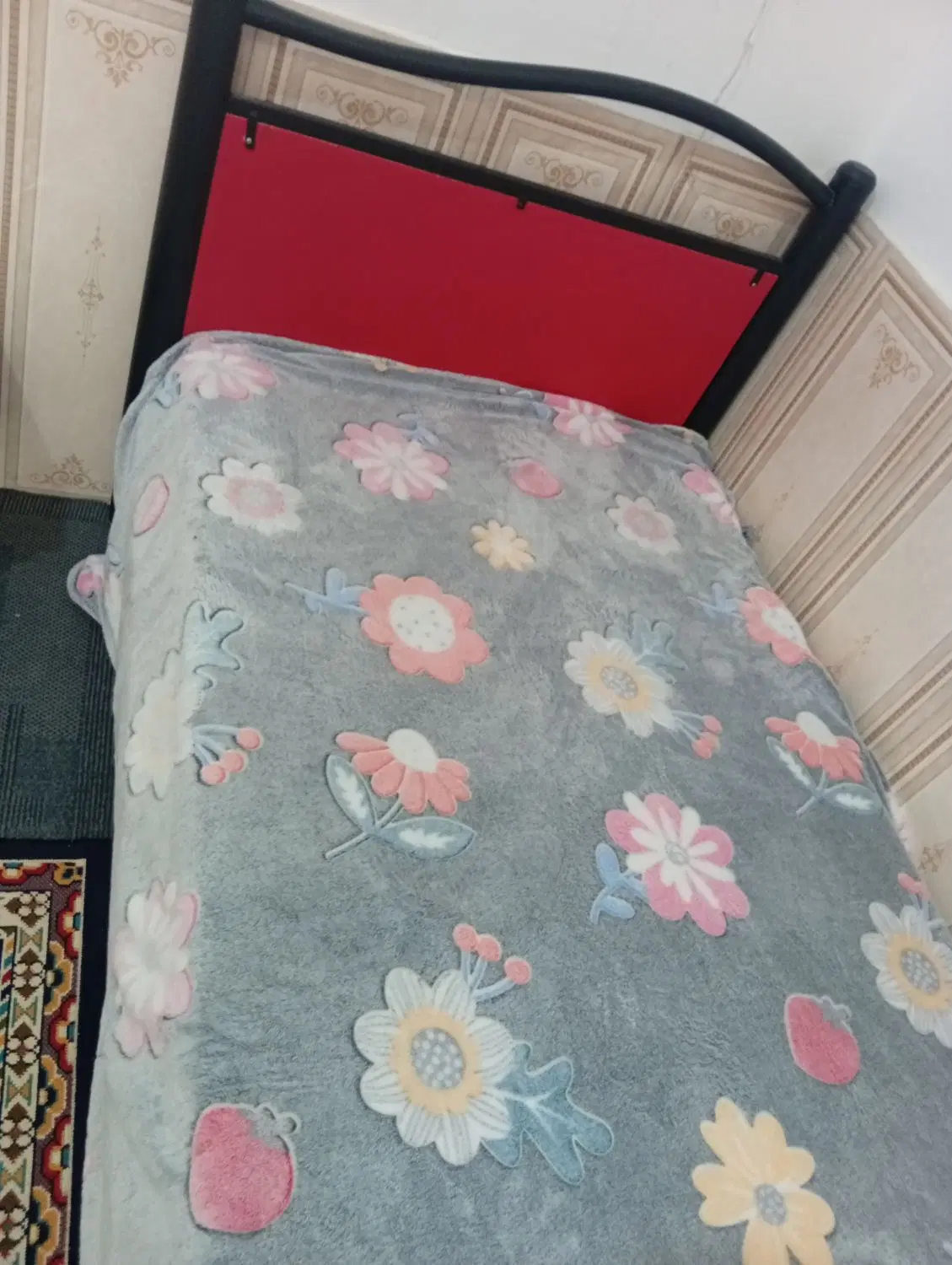 سلام|تخت و سرویس خواب|شیراز, محراب|دیوار