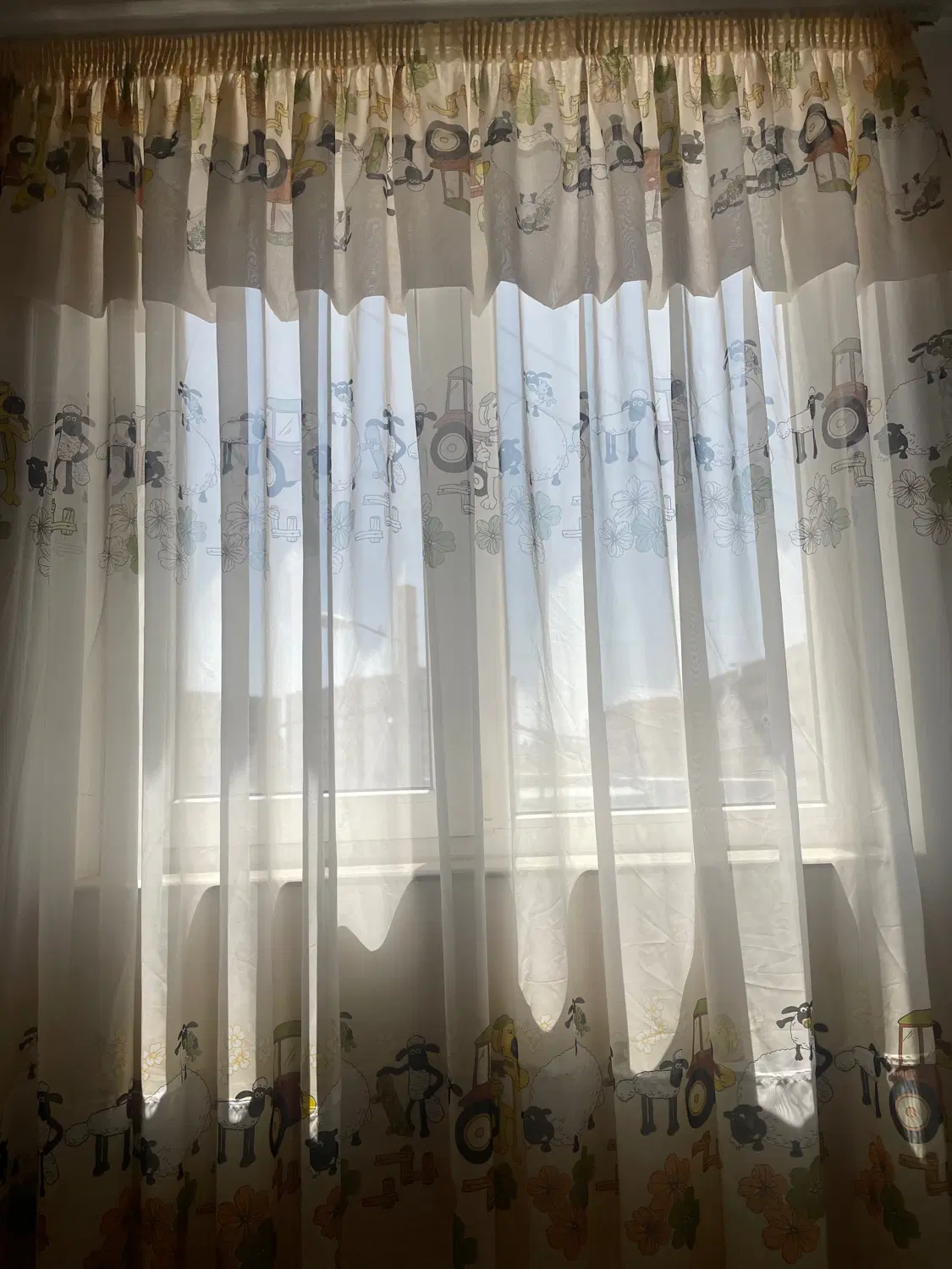 پرده|پرده، رانر، رومیزی|شیراز, حومه شیراز|دیوار