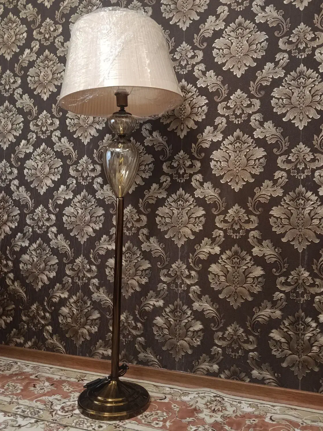 آباژور کنار سالنی|چراغ خواب و آباژور|مشهد, شریف|دیوار