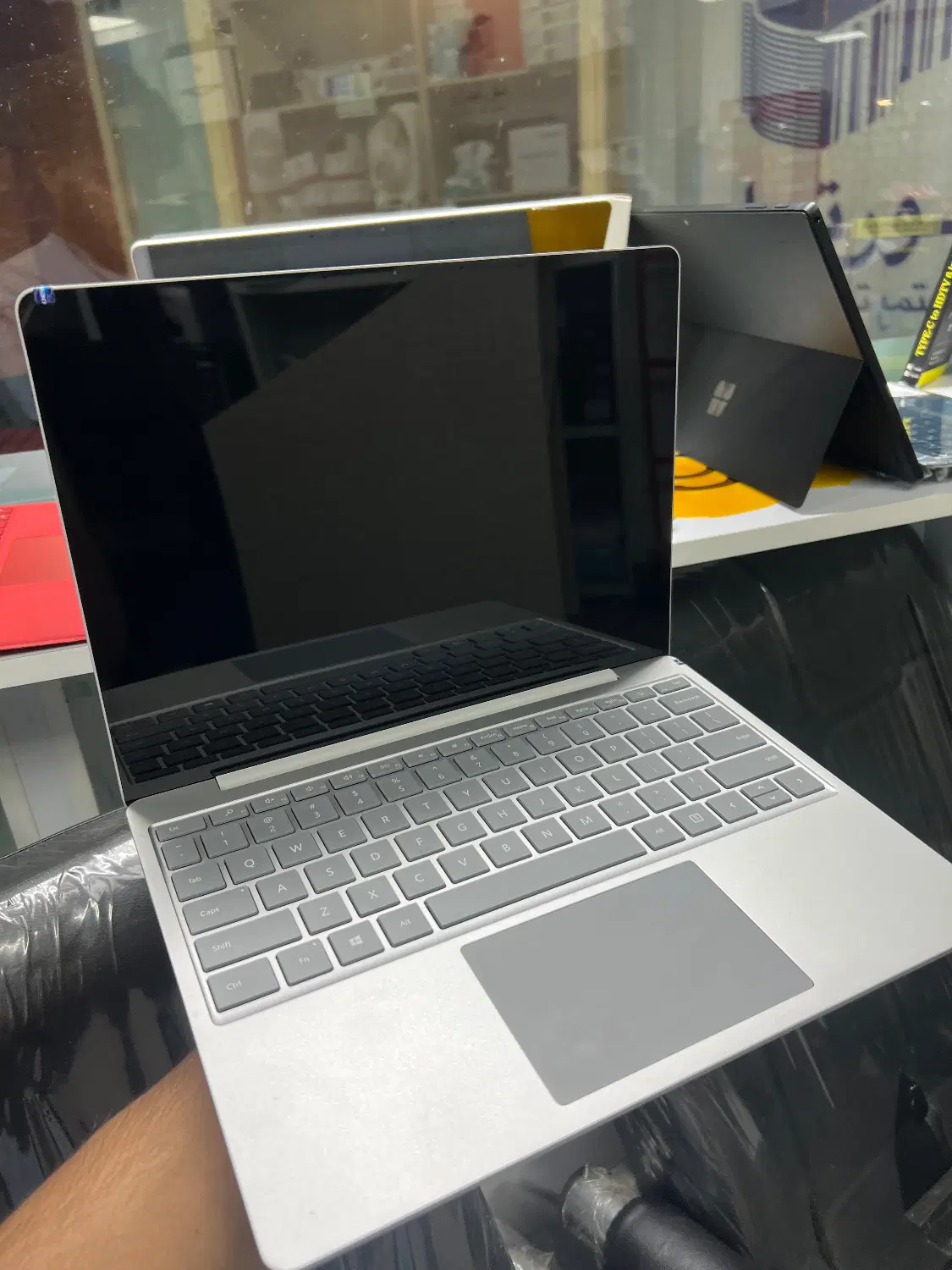Surface Goi5(10)|رایانه همراه|تهران, میدان ولیعصر|دیوار