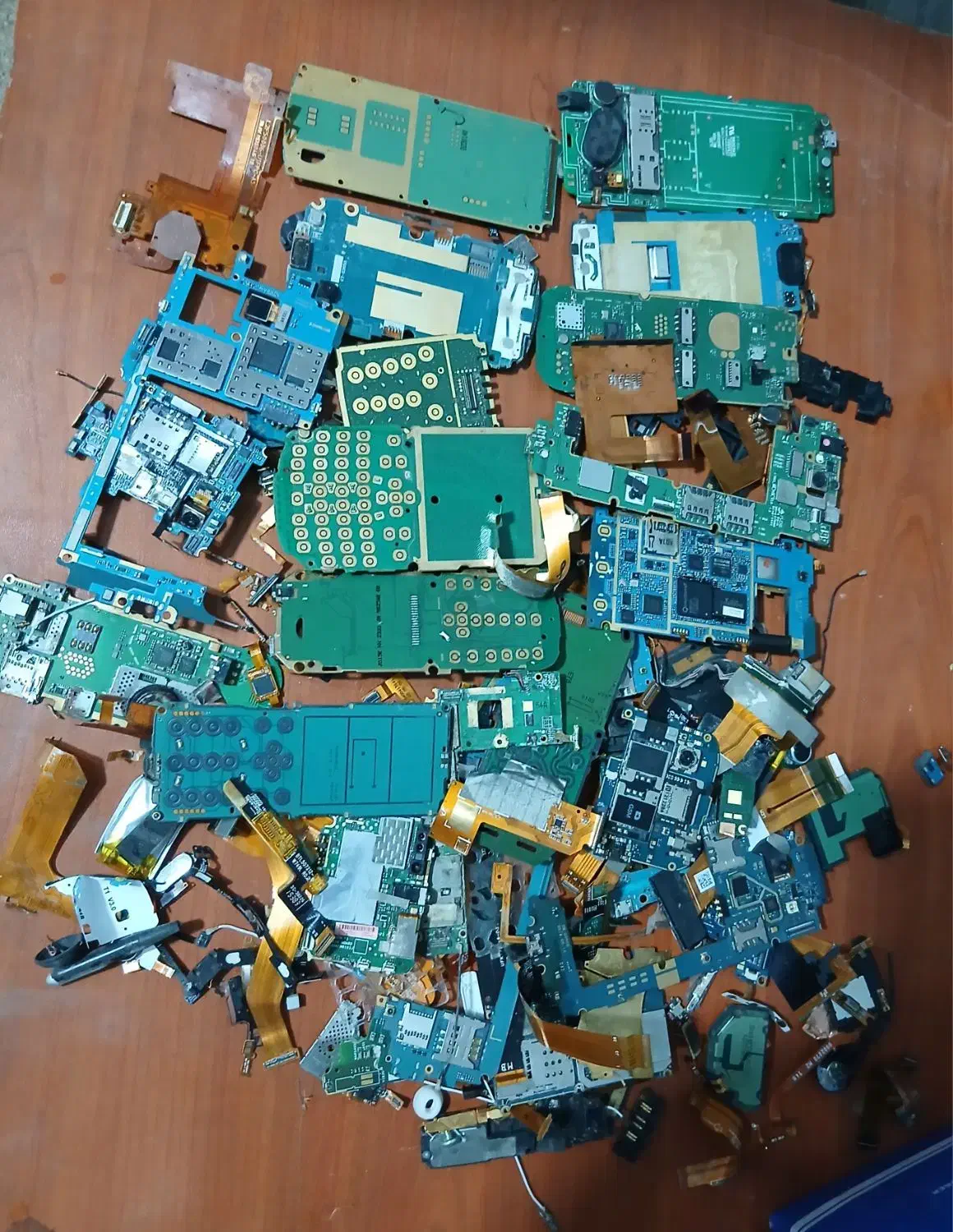 برد گوشی|لوازم جانبی موبایل و تبلت|شیراز, بید زرد|دیوار