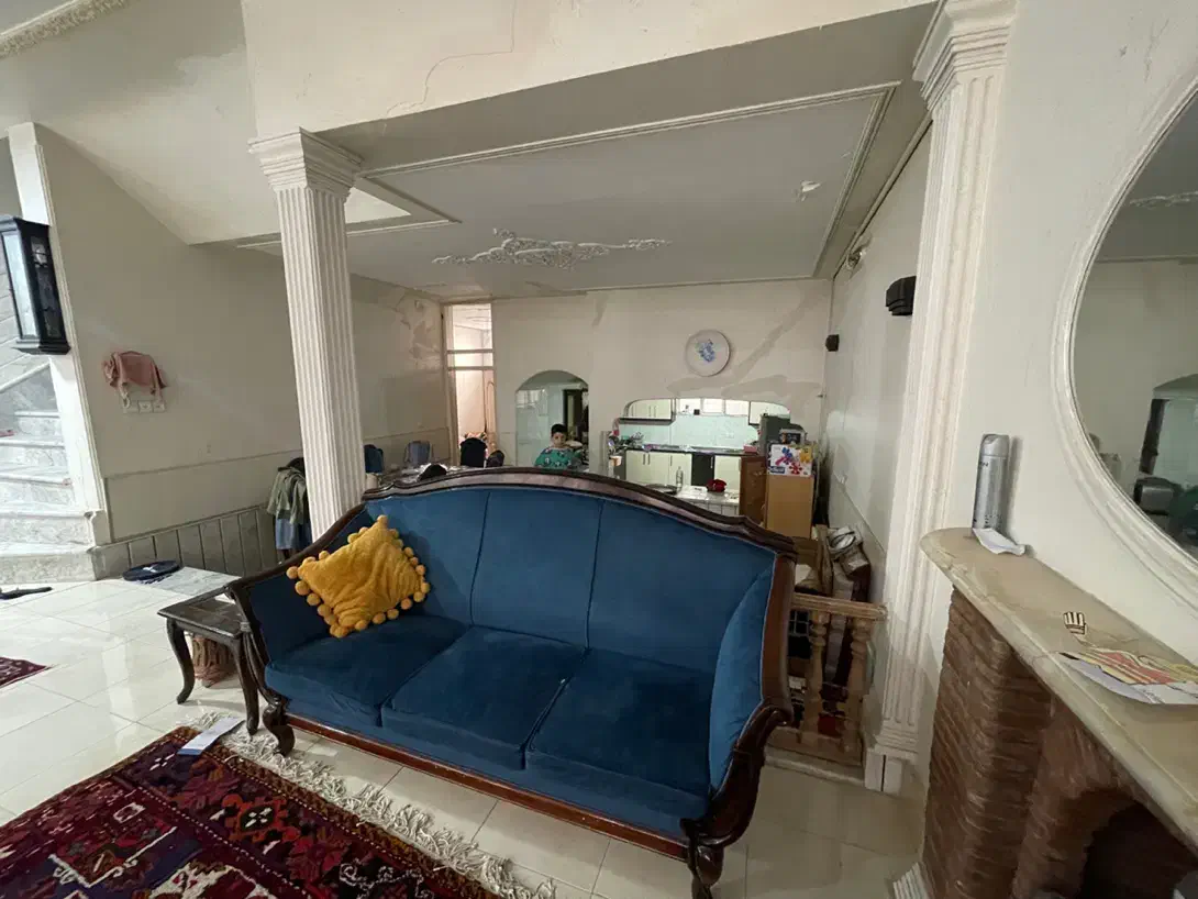 مبل تمام چوب|مبلمان خانگی و میز عسلی|قم, سالاریه|دیوار