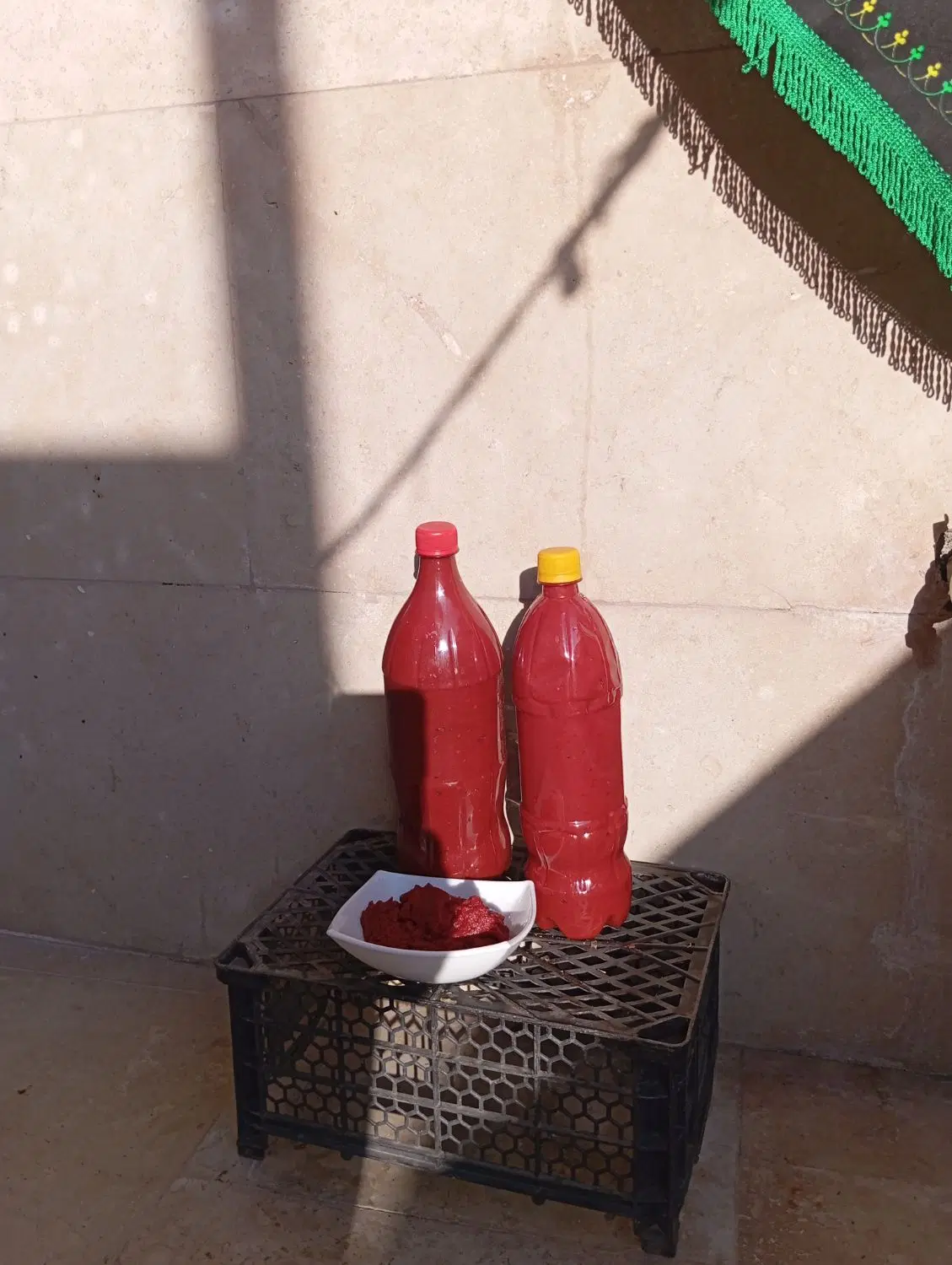 رب خانگی|خوردنی و آشامیدنی|میانه, |دیوار