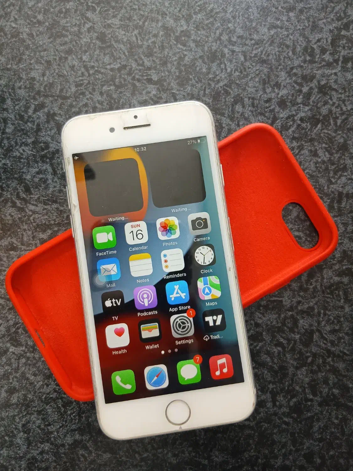 iphone 8 258 gig|موبایل|کاشان, مدرس|دیوار