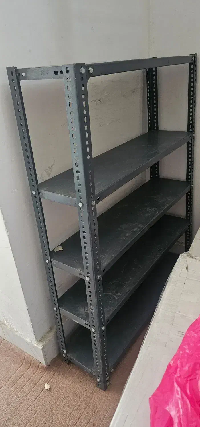 قفسه فلزی|کتابخانه، شلف، قفسه‌های دیواری|قم, قلعه عموحسین|دیوار