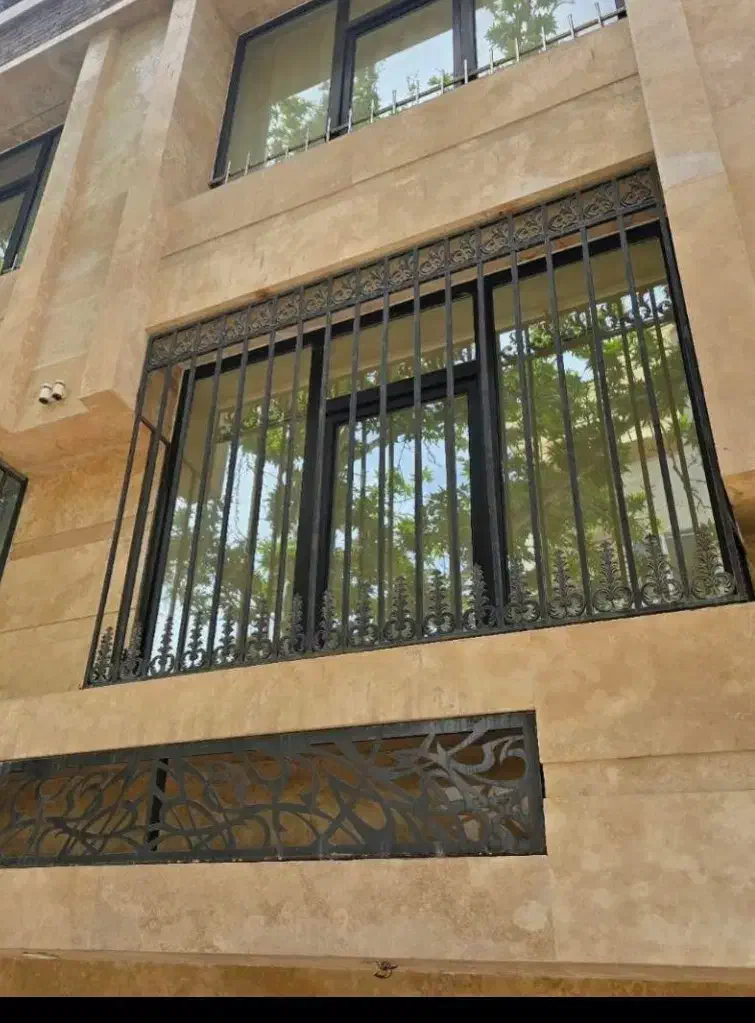 محافظ آکاردیونی فرفورژه پنجره حفاظ درب جوشکاری|مصالح و تجهیزات ساختمان|مشهد, الهیه|دیوار