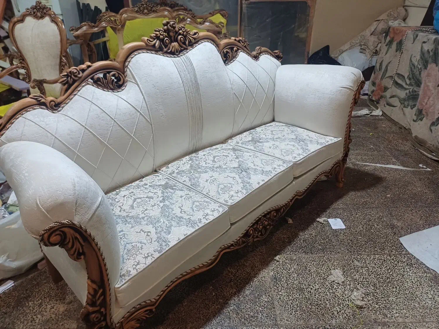 مبل تک گل|مبلمان خانگی و میز عسلی|اصفهان, زاجان|دیوار