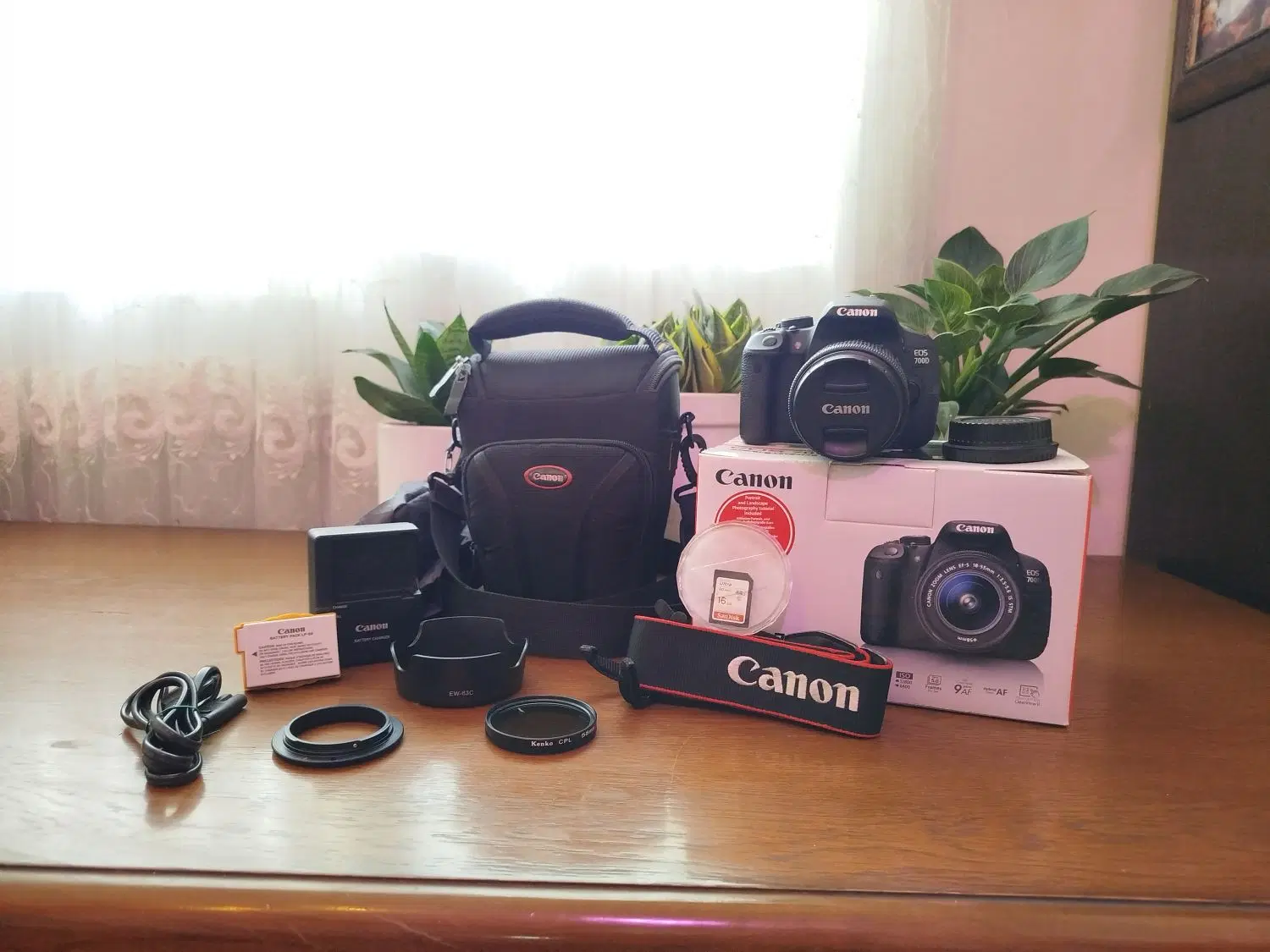 دوربین CANON 700D|دوربین عکاسی و فیلمبرداری|تهران, تهرانپارس شرقی|دیوار