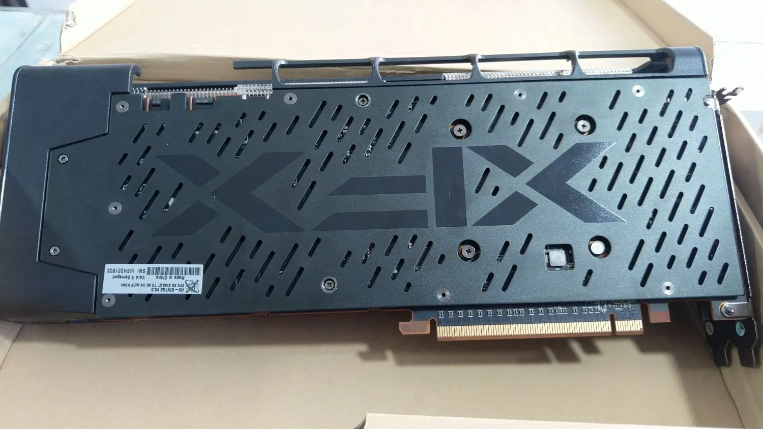 RX5700 XT 8GB XFX|قطعات و لوازم جانبی رایانه|کوار, |دیوار