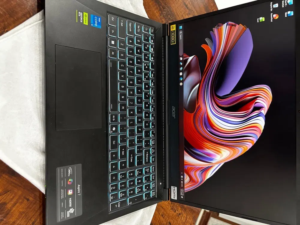 لپتاب acer Aspire 7|رایانه همراه|جیرفت, |دیوار