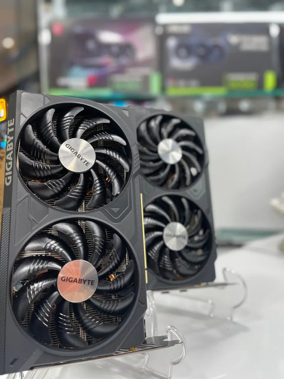 RTX 4060 TI GIGA|قطعات و لوازم جانبی رایانه|تهران, فلسطین (میدان انقلاب)|دیوار