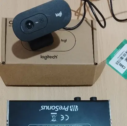 وبکم logitech|قطعات و لوازم جانبی رایانه|شیراز, شهرک کوشکک|دیوار