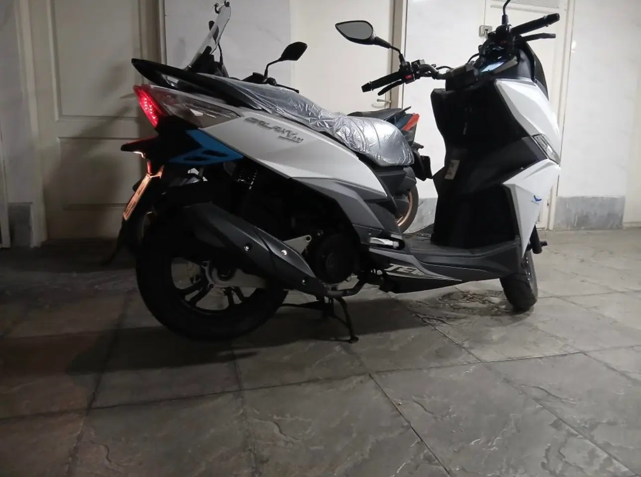J200 مدل ۱۴۰۴|موتورسیکلت|تهران, دارآباد|دیوار