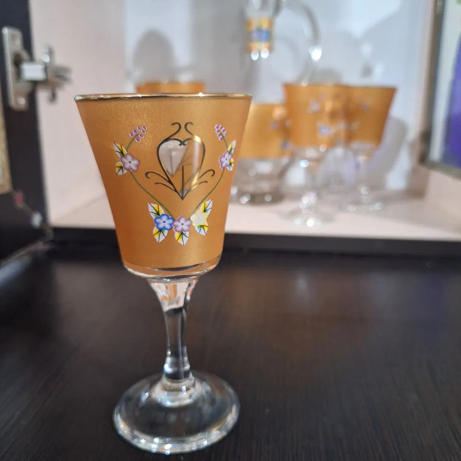 دکوری|ظروف سرو و پذیرایی|کرج, بنیاد|دیوار