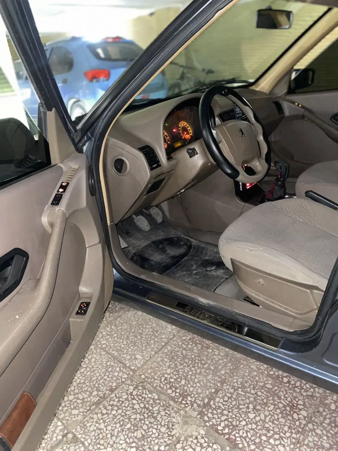 پژو ۴۰۵|خودرو سواری و وانت|قم, باغ کرباسی|دیوار