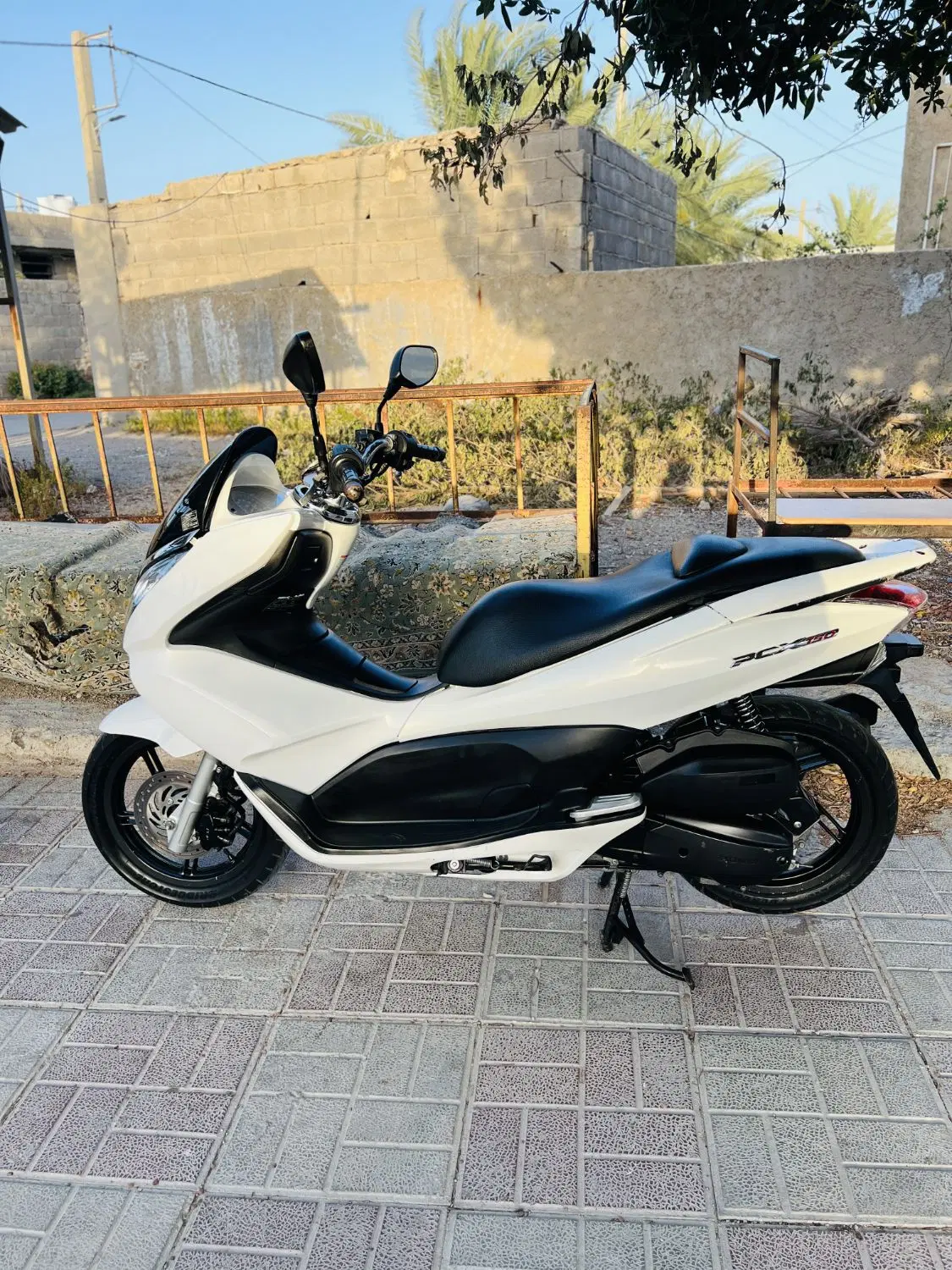 pcx 2013 150|موتورسیکلت|بردخون, |دیوار