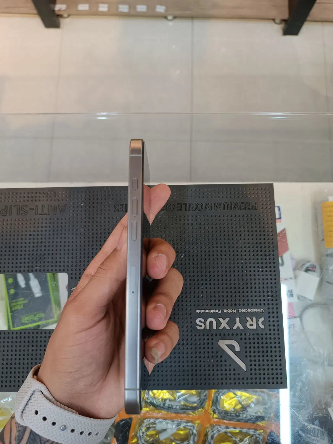 16promax|موبایل|مشهد, هنرستان|دیوار