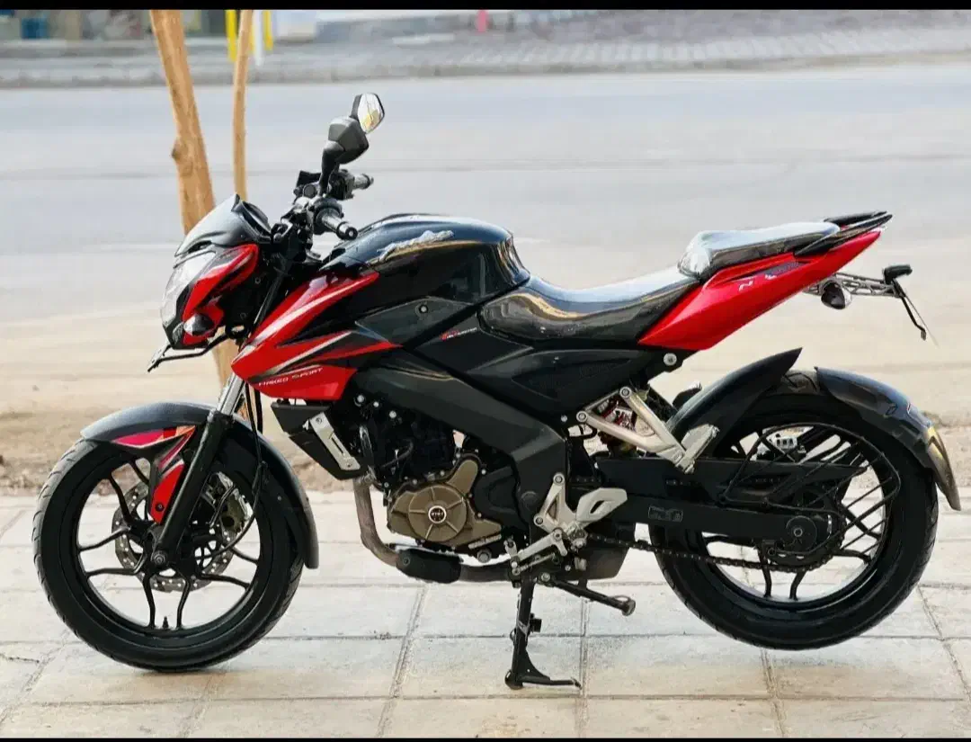 ns200|موتورسیکلت|قم, عشقعلی|دیوار