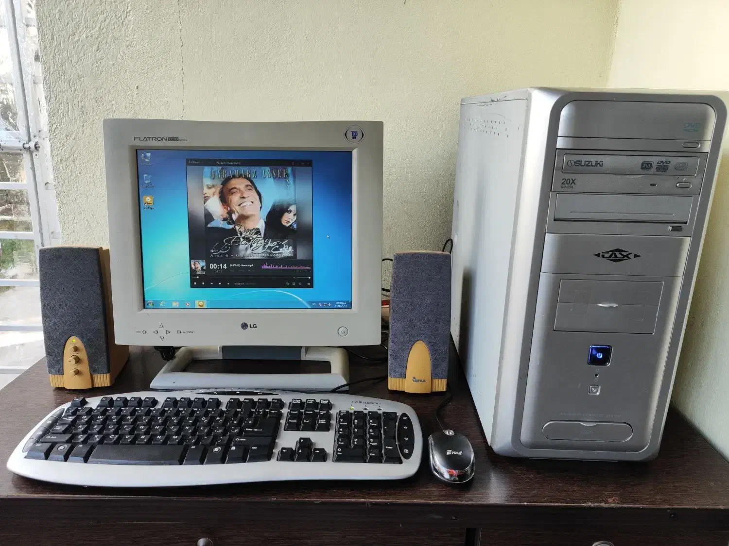 کامپیوتر ۲هسته با رم ۳ ddr2 هارد ۱۶۰ گرافیک ۵۱۲|رایانه رومیزی|چالوس, |دیوار