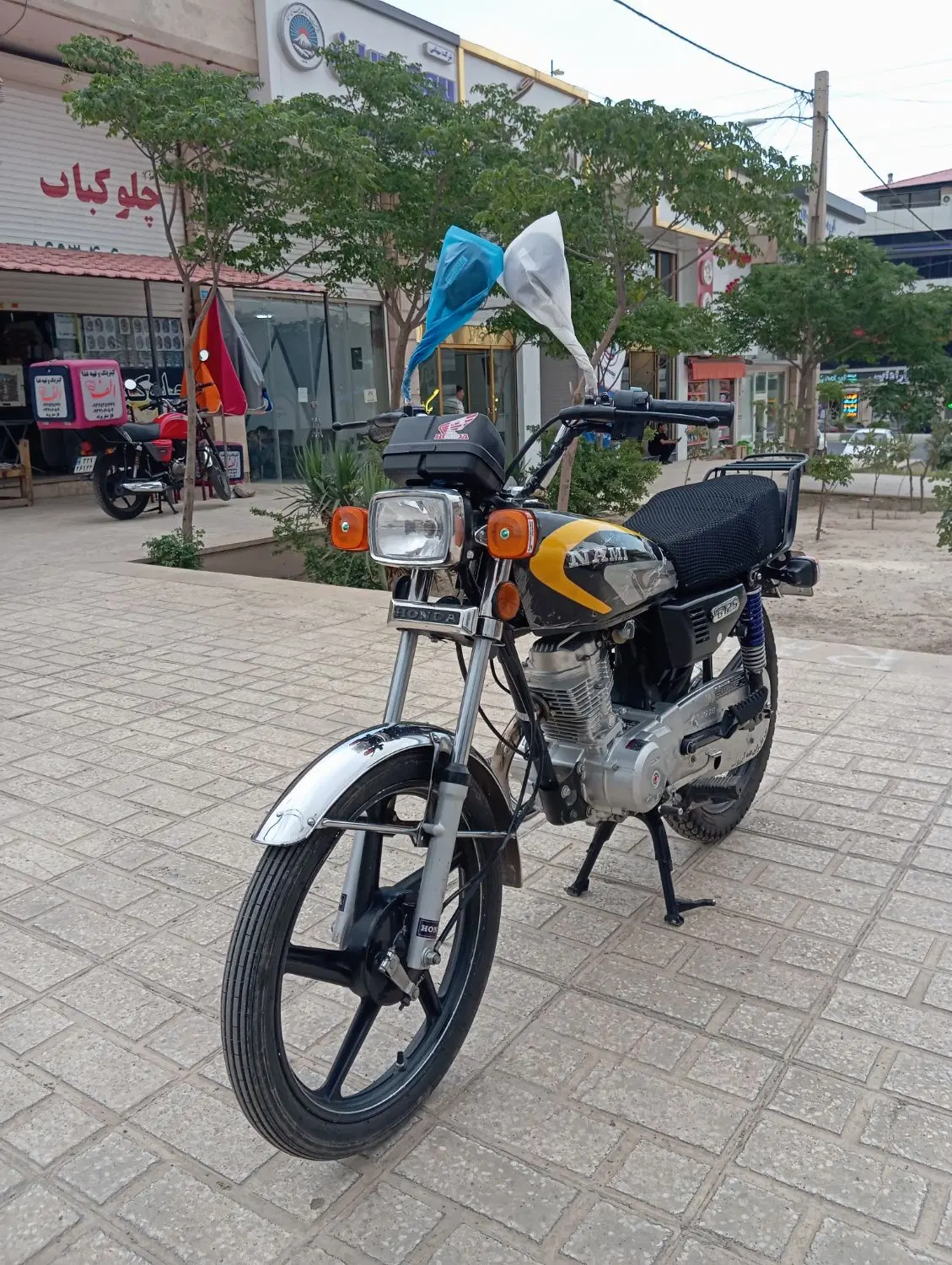 هندا ۱۲۵|موتورسیکلت|رباطکریم, رباطکریم|دیوار