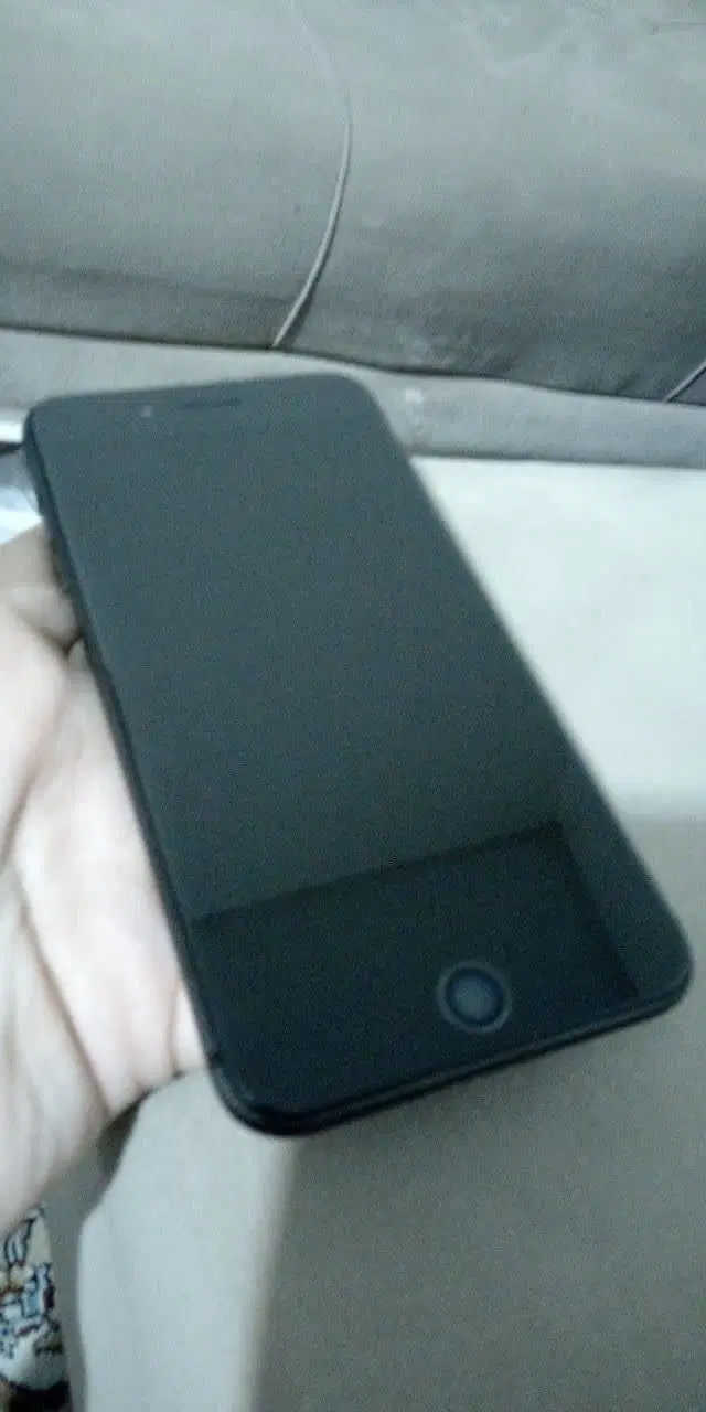 iphone 8 plas|موبایل|تهران, خواجه نظام الملک|دیوار