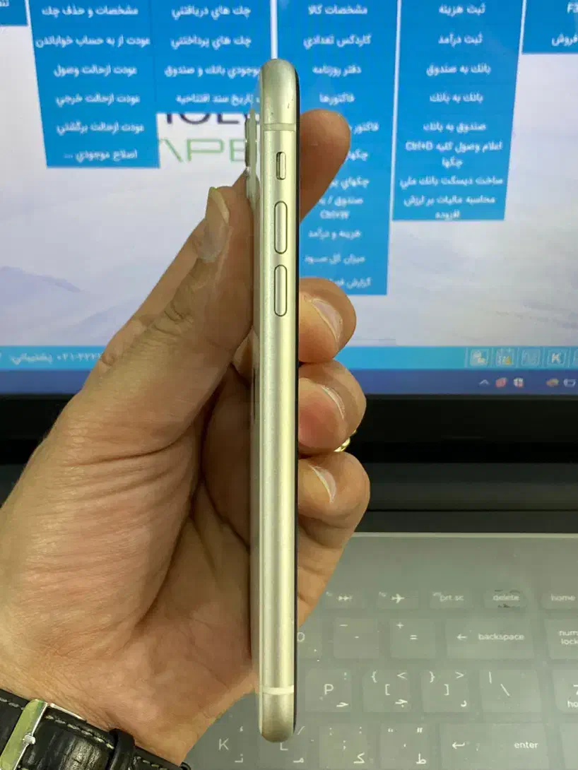 اپل iphone11 128gb|موبایل|کاشان, پا نخل|دیوار