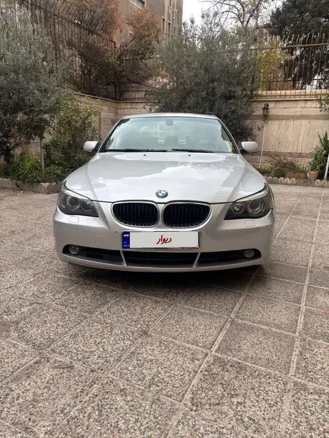 بی ام و ۵۲۵|خودرو سواری و وانت|تهران, عباس‌آباد|دیوار