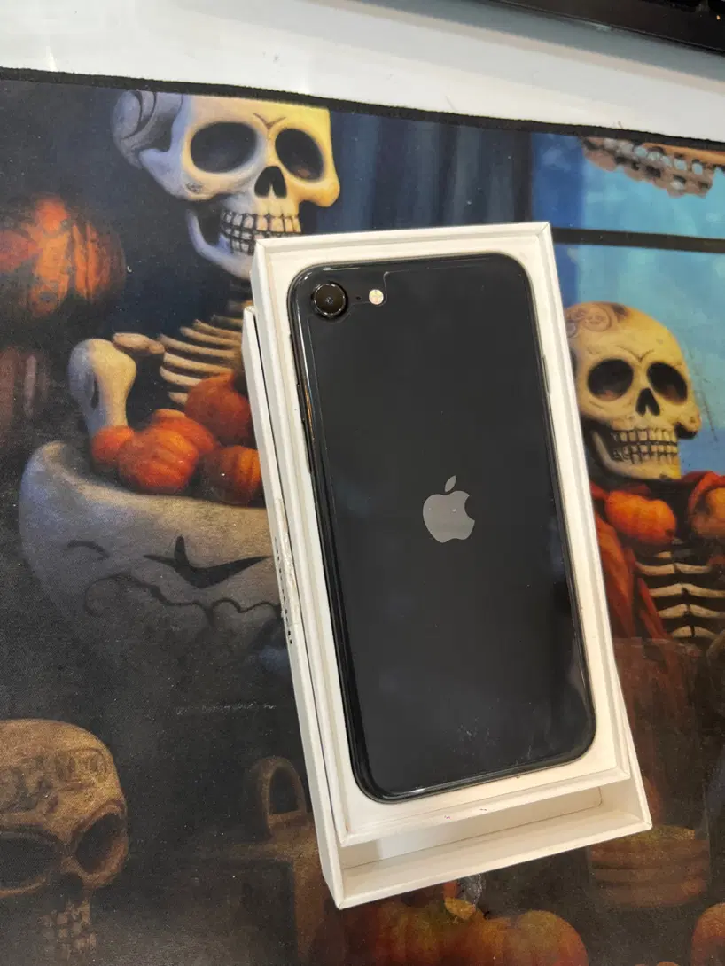 iphone se2020|موبایل|رشت, اسماعیل آباد|دیوار