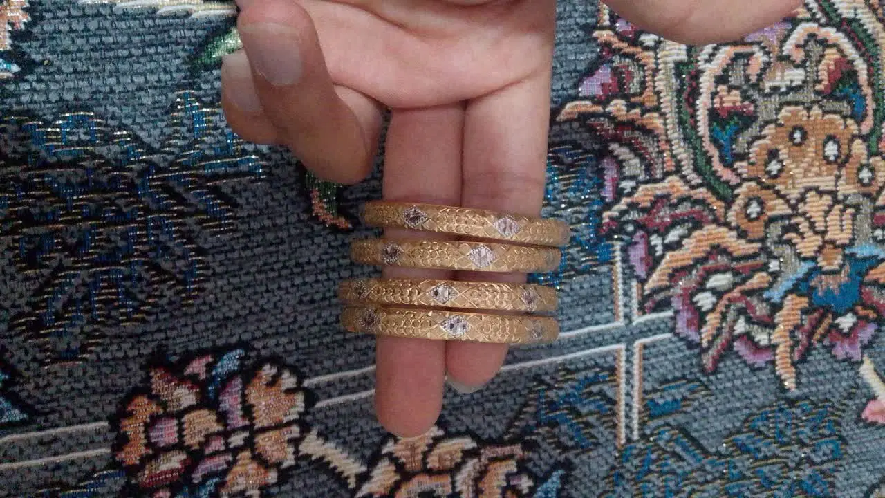 طلا|جواهرات|رومشکان, |دیوار