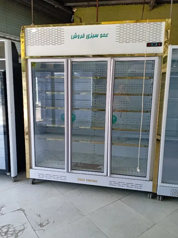 یخچال جهان انجماد فروشگاهی سرمایش از کف|فروشگاه و مغازه|مشهد, نوید|دیوار
