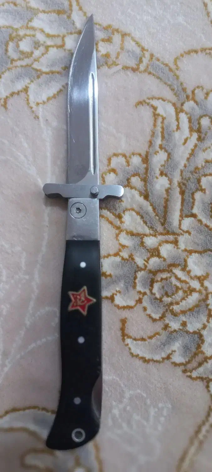 چاقوی جیبی|کلکسیون اشیاء عتیقه|رشت, هلال احمر|دیوار