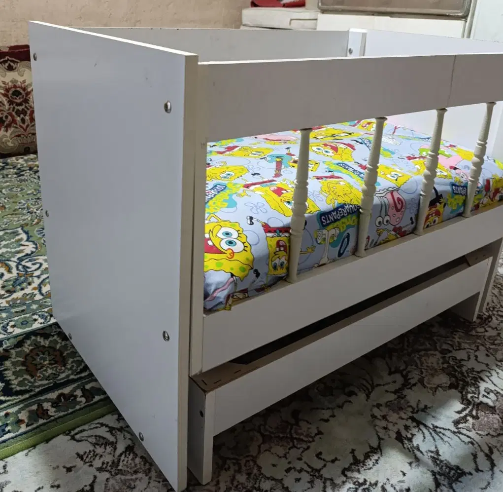 گهواره|تخت و صندلی بچه|قم, شاه ابراهیم|دیوار