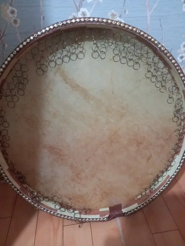 ساز دف|سازهای سنتی|شاهینشهر, خانه کارگر|دیوار