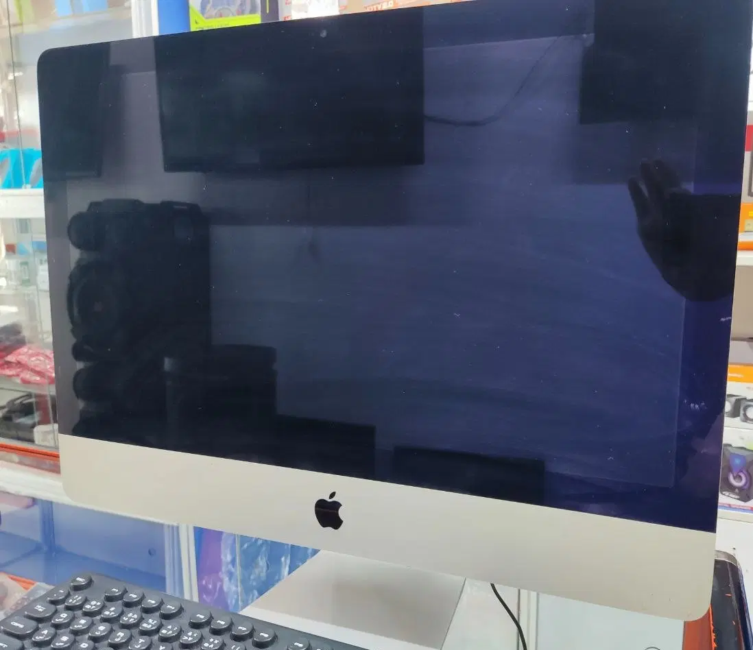 Imac|رایانه رومیزی|نجف‌آباد, گلدشت|دیوار