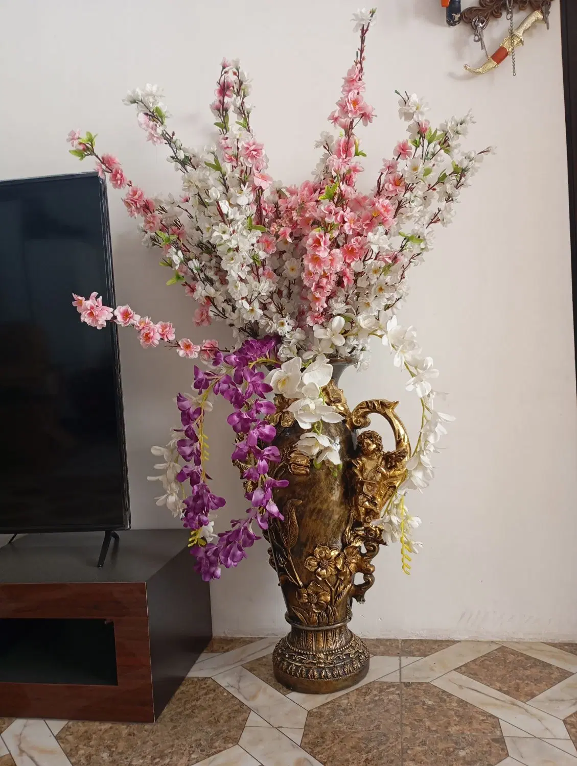 گل گلدان|گل مصنوعی|قرچک, میرزائی شمالی|دیوار