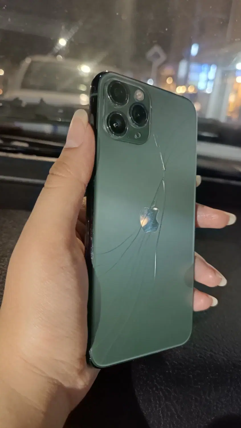 iPhone 11 pro|موبایل|مشهد, استاد یوسفی (شهرک غرب)|دیوار