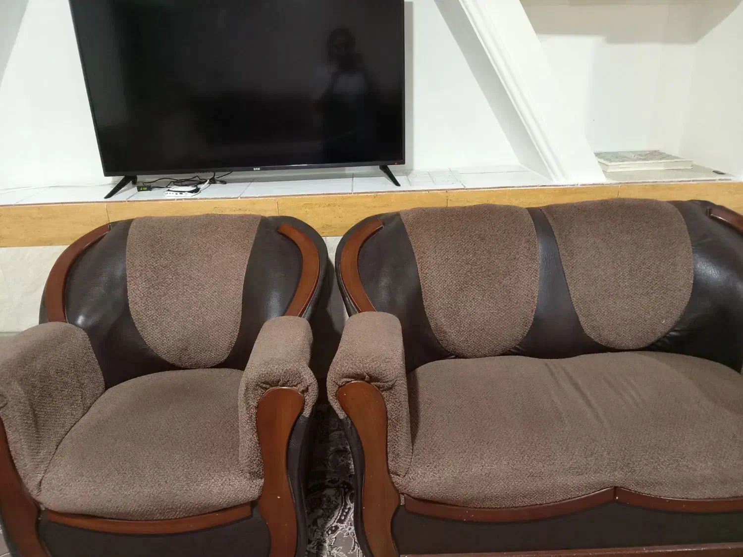 مبل|مبلمان خانگی و میز عسلی|تربتحیدریه, پائین ولایت|دیوار