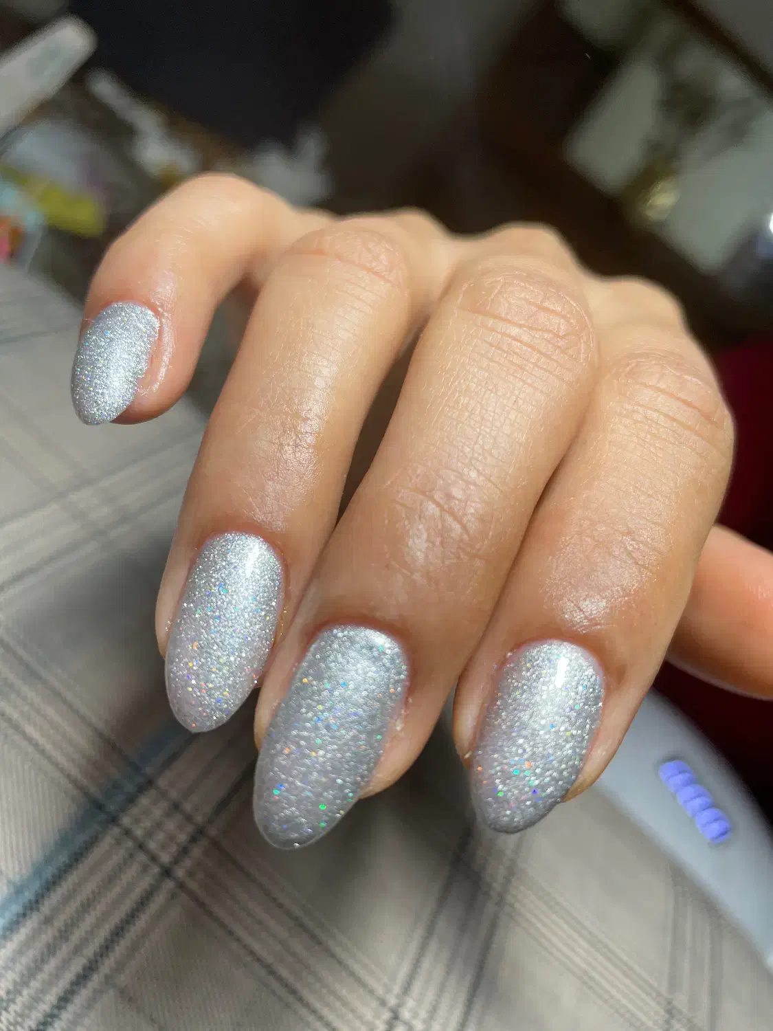 کاشت ناخن،ترمیم|خدمات آرایشگری و زیبایی|ساری, |دیوار