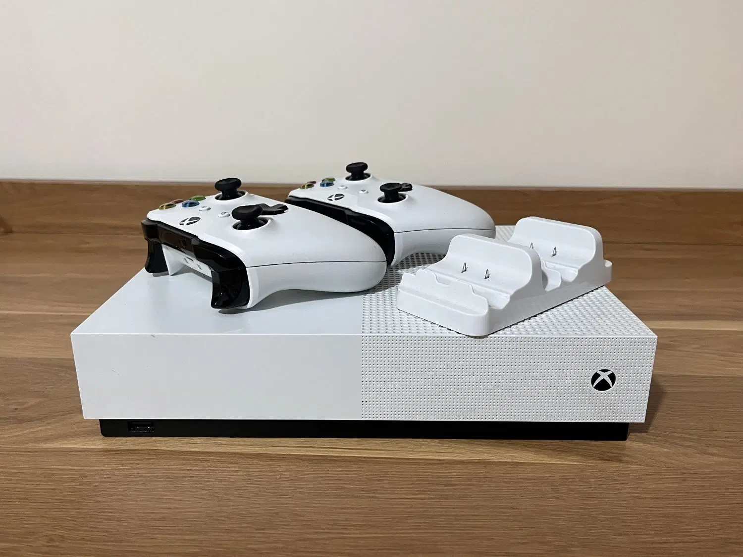 Xbox one s 1 TB|کنسول، بازی ویدئویی و آنلاین|رامجین, |دیوار