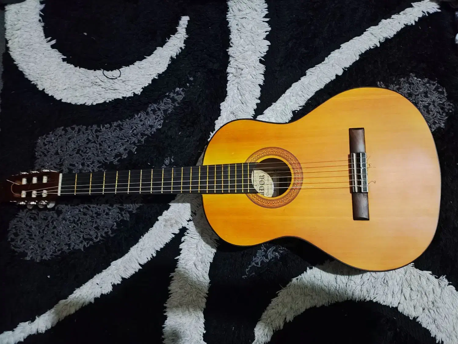 گیتار|گیتار، بیس، امپلیفایر|رشت, گیل|دیوار