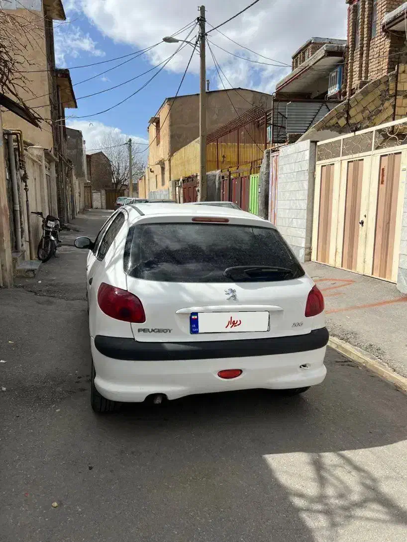 206|خودرو سواری و وانت|بروجرد, |دیوار