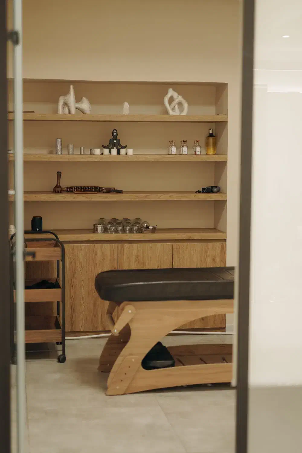 سالن ماساژ و اموزش ویژه اقایان|خدمات آموزشی|قزوین, |دیوار