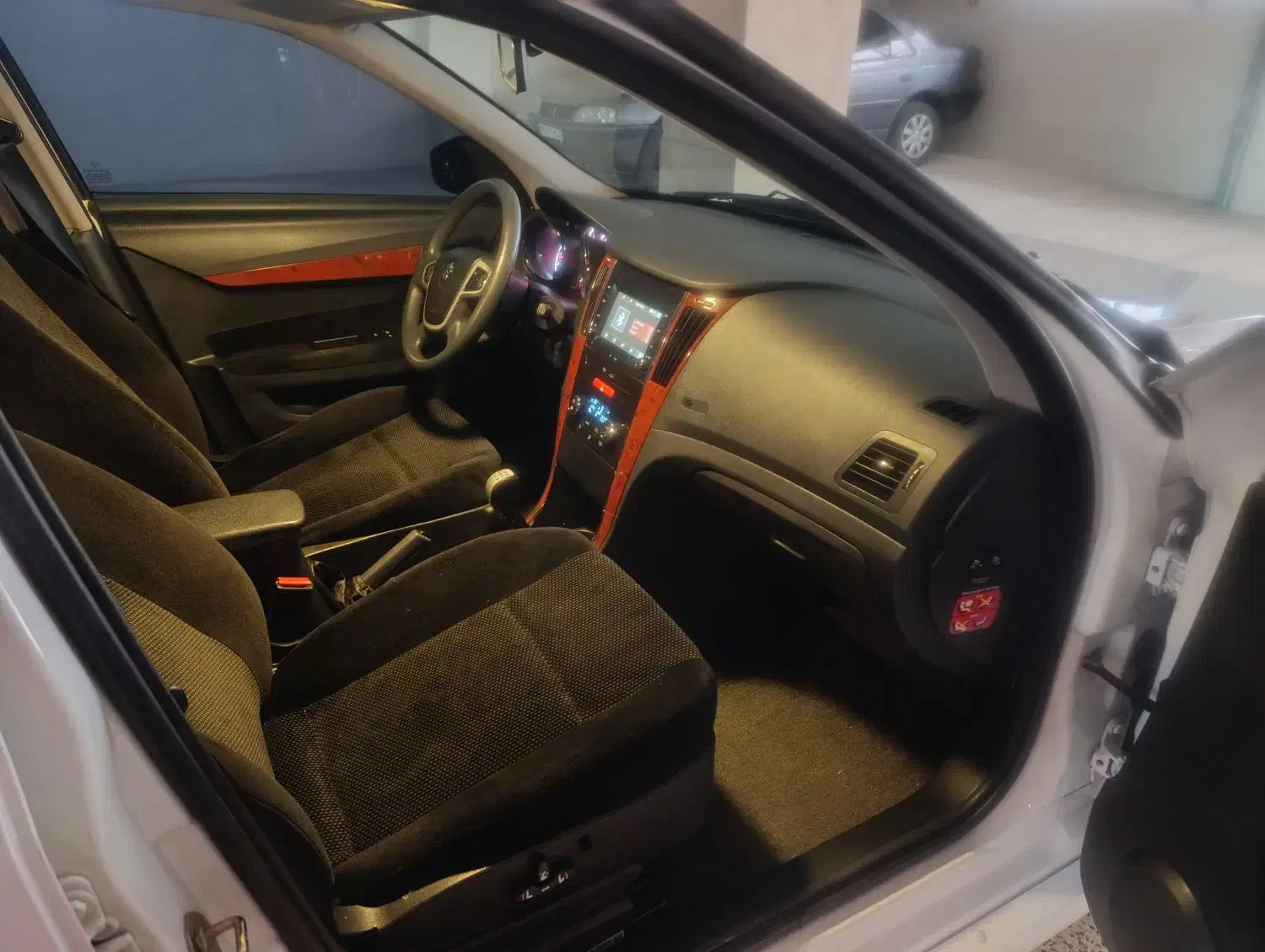 دنا پلاس|خودرو سواری و وانت|سیرجان, |دیوار