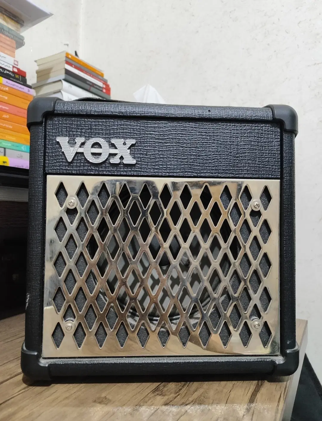امپ Vox mini5 rhythm|گیتار، بیس، امپلیفایر|اسلام‌شهر, شهرک واوان|دیوار