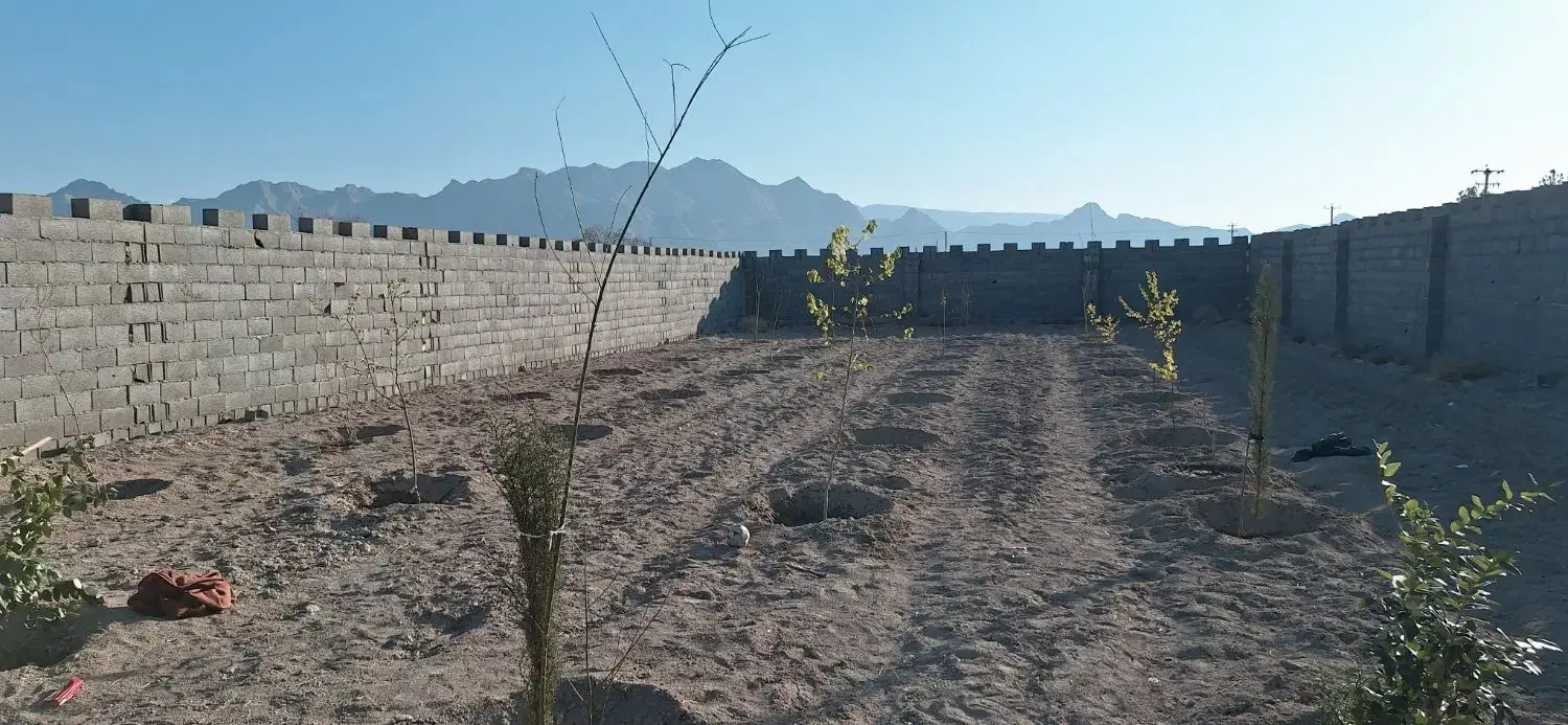 زمین چهاردیواری باغی روران ۷۰۰ متر, اصفهان