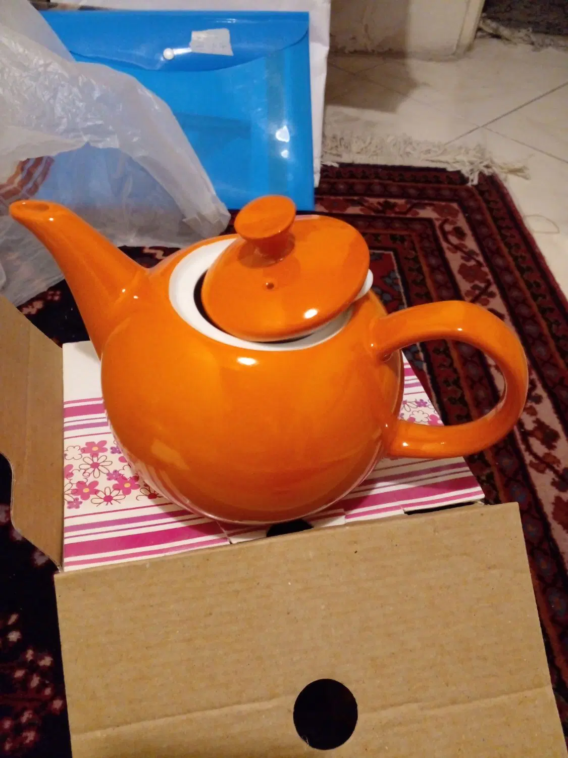قوری|قوری، کتری، قهوهساز دستی|تهران, نیروی هوایی (پیروزی)|دیوار